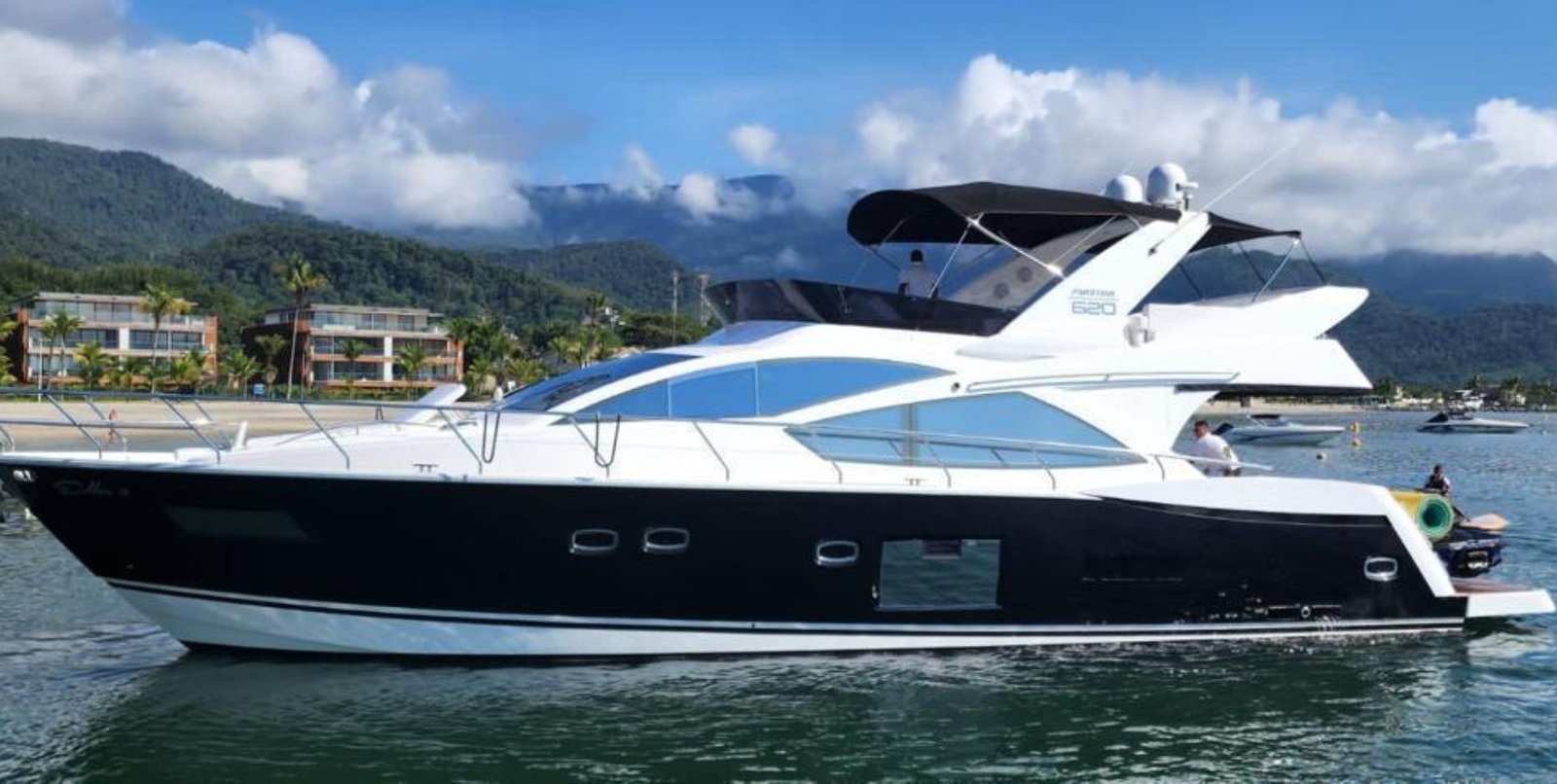 Phanton 62 Pés - Aluguel de Lanchas e Iates Love Boat Rio de Janeiro RJ