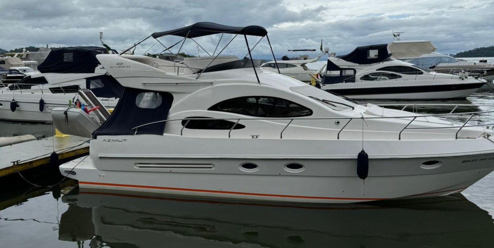 Azimut 38 Pés Ex-mary Aluguel de Lanchas e Iates Love Boat Rio de Janeiro RJ